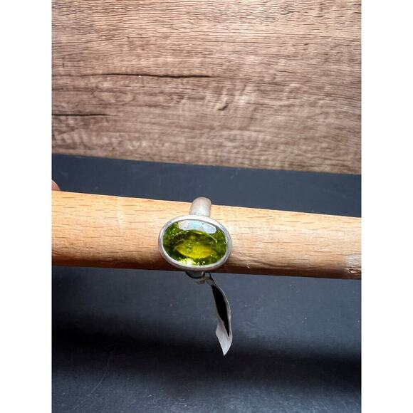 NEW size 7.5 oval cut peridot sterling silver ring 5.72 grams - Picture 16 of 16